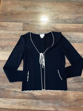 Vintage LOFT Black Knit Tie-Front Cardigan with White Piping size Small